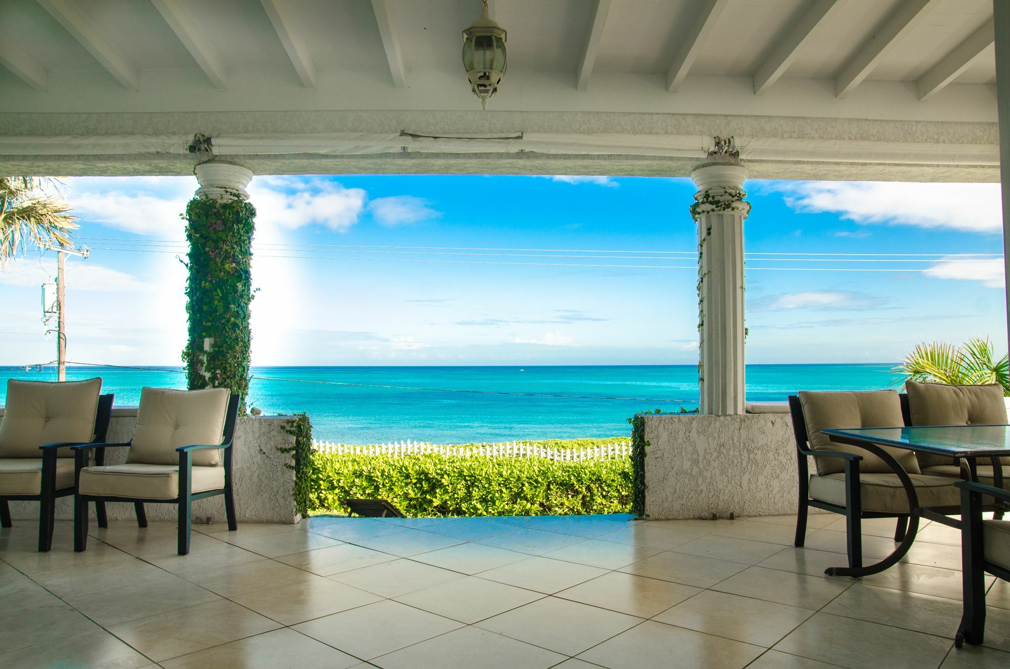 Four Bedroom Oceanfront Villa Nassau Buitenkant foto